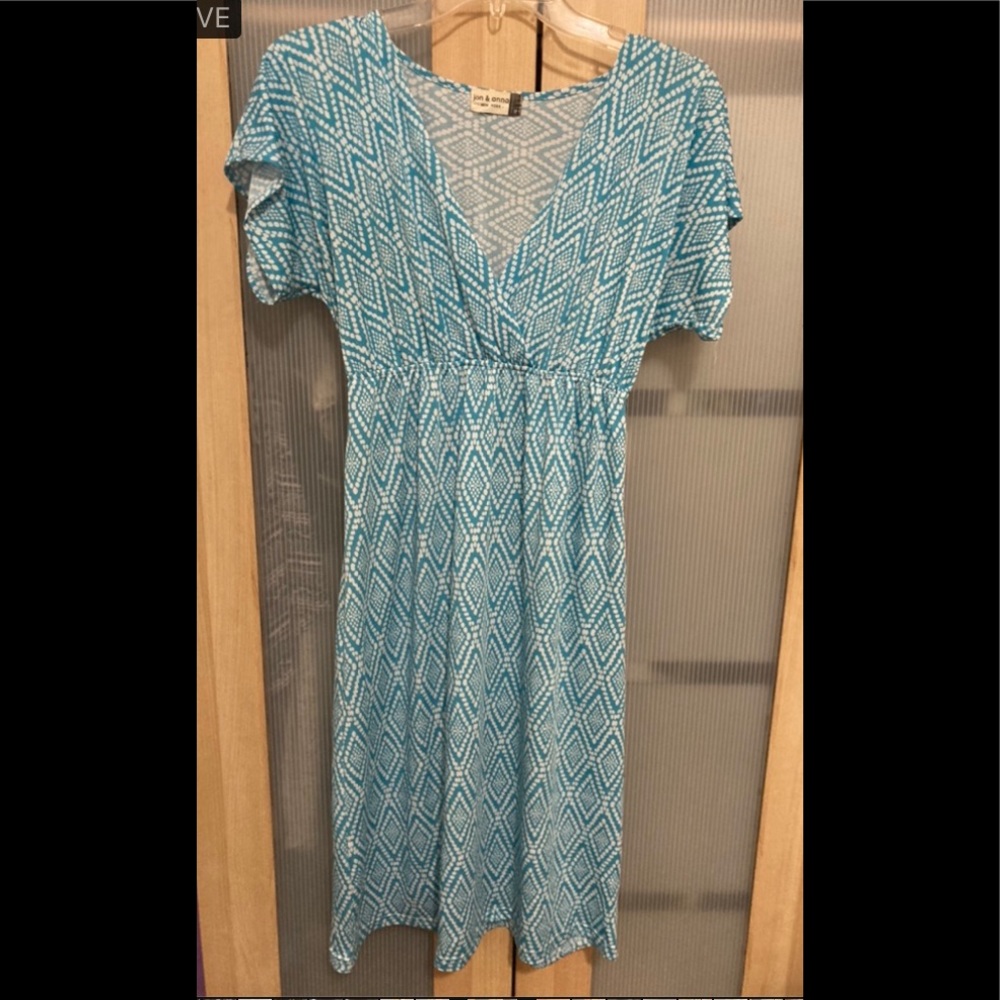 Jon & Anna NY V/wrap neck dress